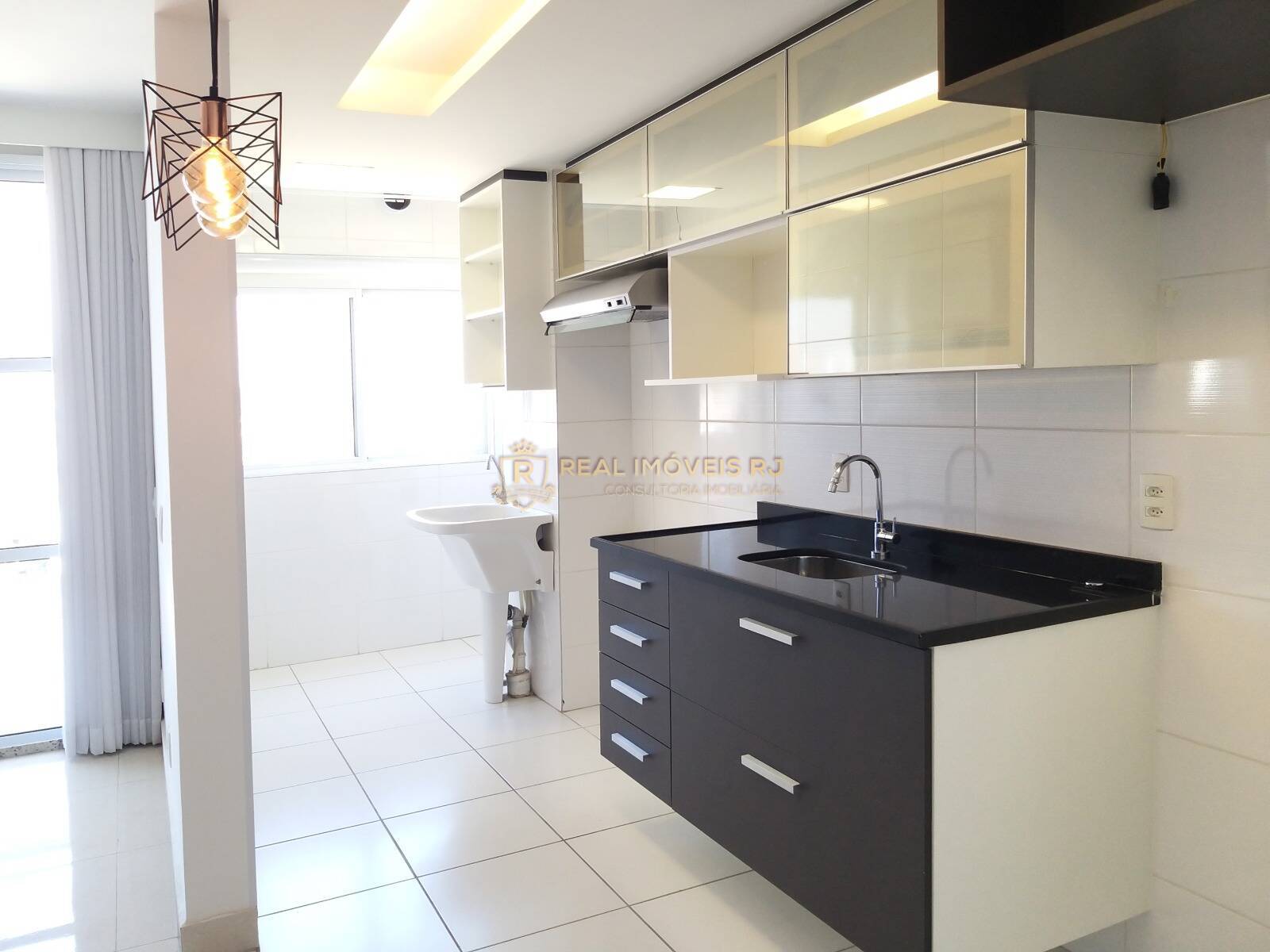 Apartamento à venda com 2 quartos, 70m² - Foto 13