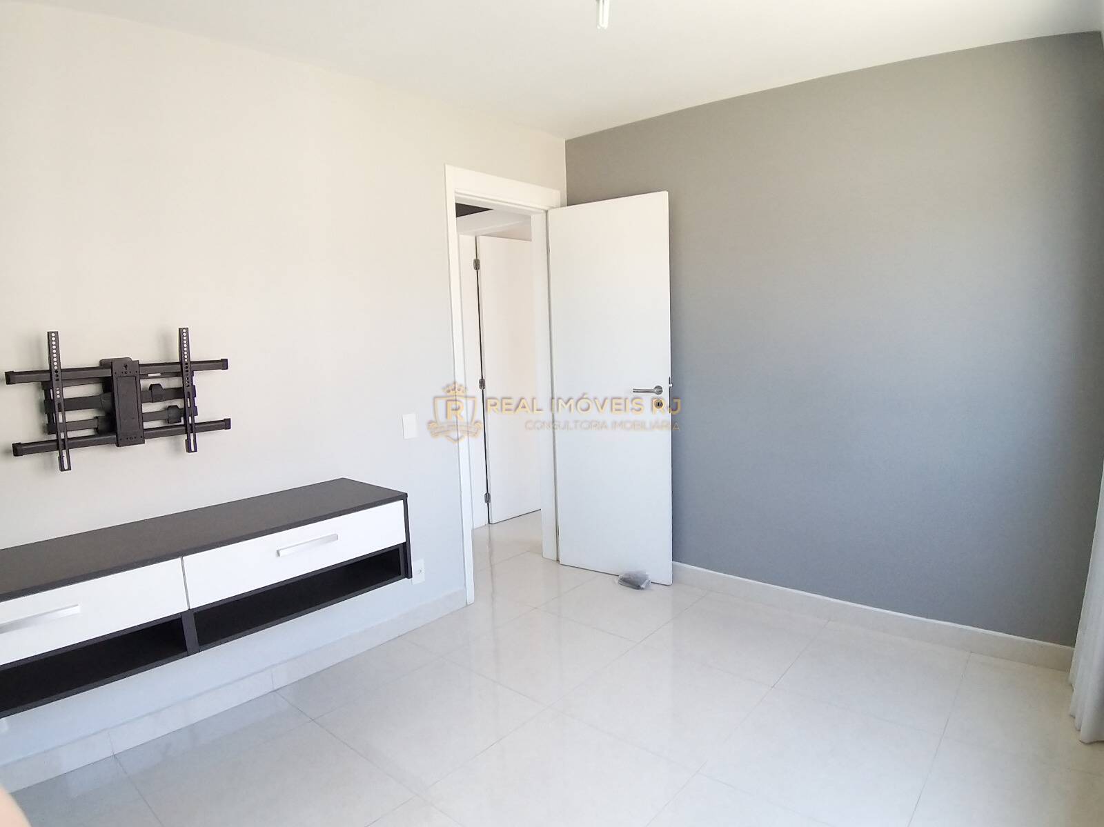 Apartamento à venda com 2 quartos, 70m² - Foto 18