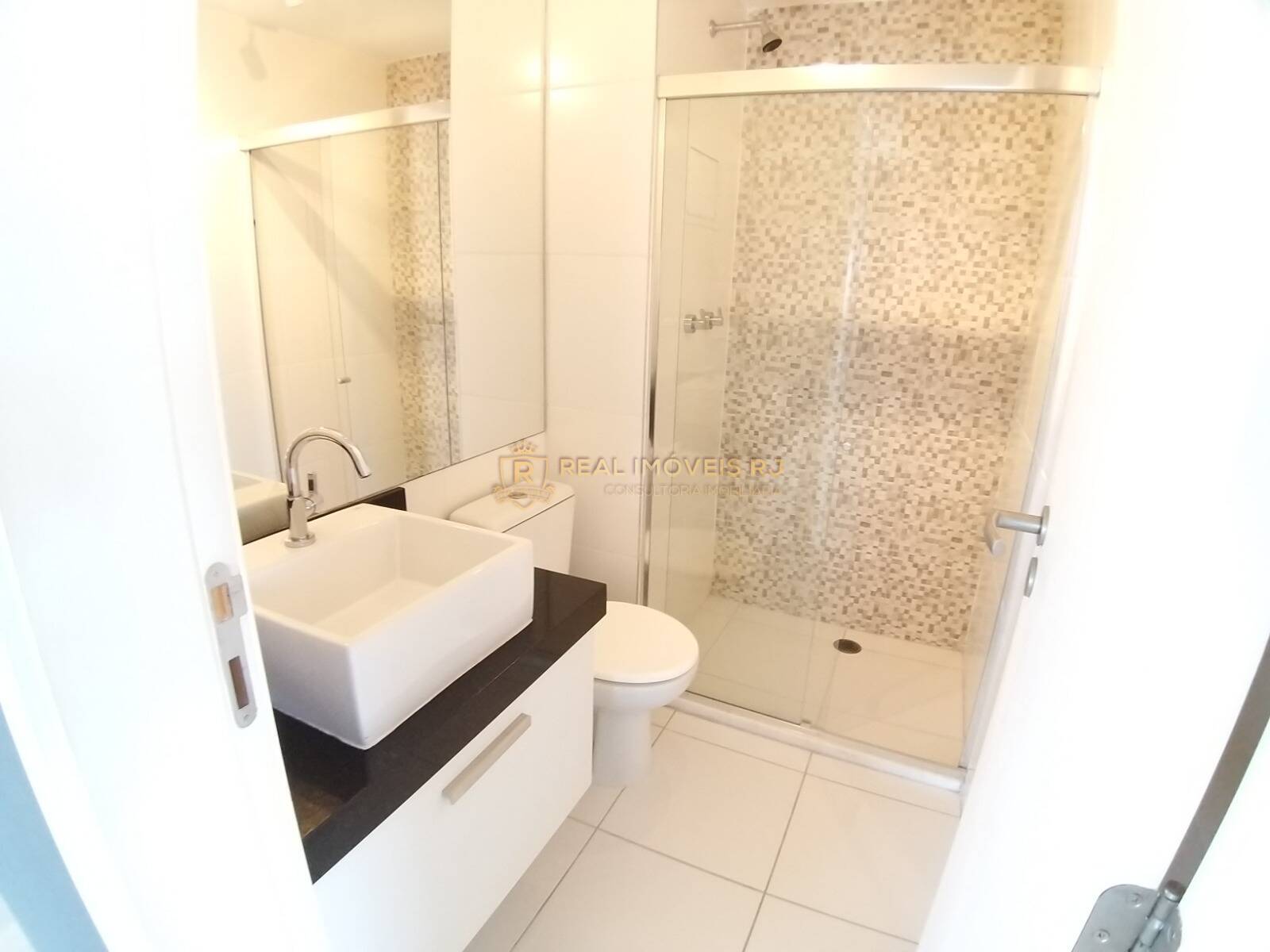 Apartamento à venda com 2 quartos, 70m² - Foto 22