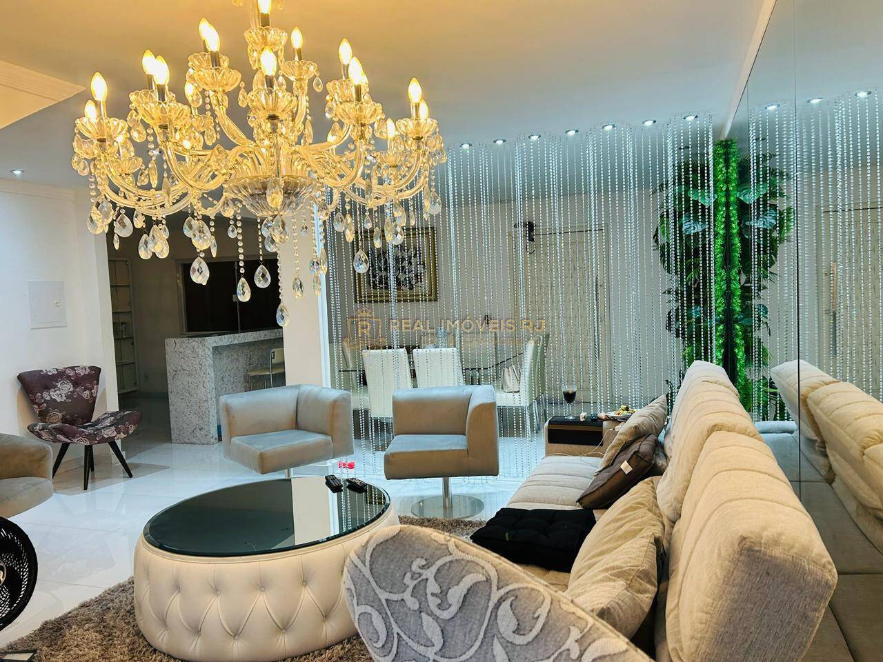 Casa à venda com 3 quartos, 430m² - Foto 1