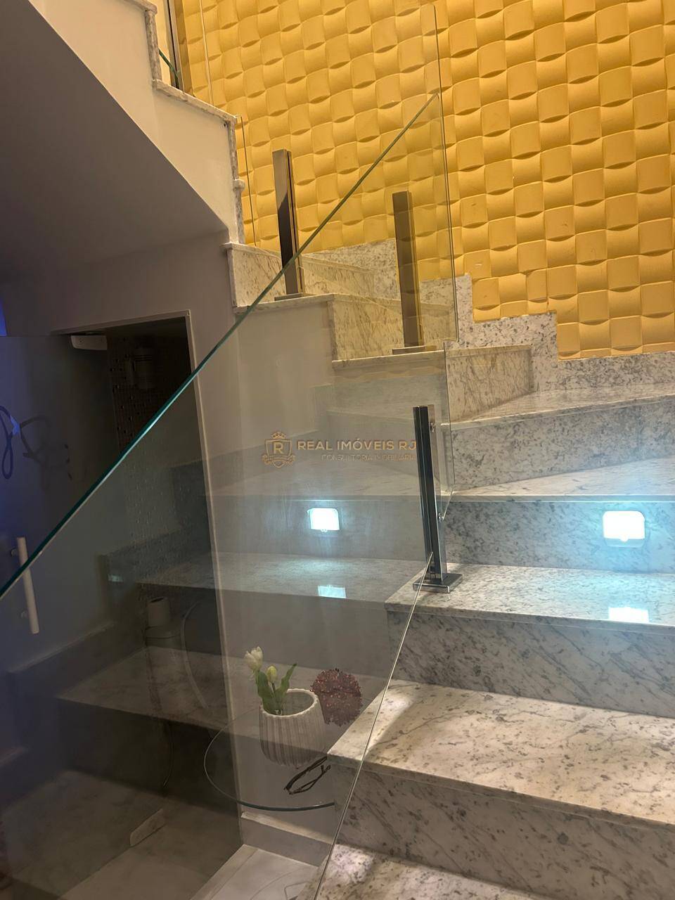 Casa à venda com 3 quartos, 430m² - Foto 6