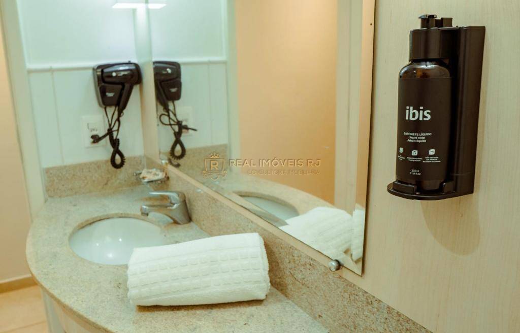 Apartamento à venda com 1 quarto, 30m² - Foto 7