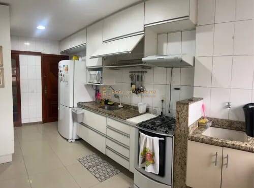 Apartamento à venda com 2 quartos, 80m² - Foto 13