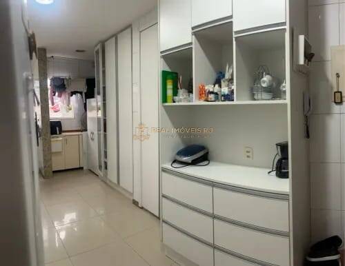Apartamento à venda com 2 quartos, 80m² - Foto 17