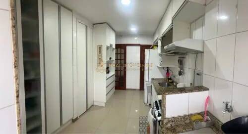 Apartamento à venda com 2 quartos, 80m² - Foto 18
