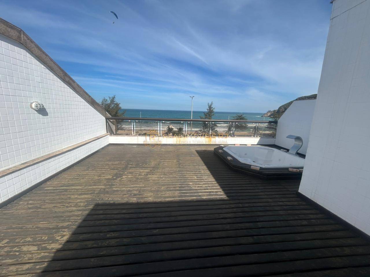 Apartamento para alugar com 3 quartos, 360m² - Foto 2