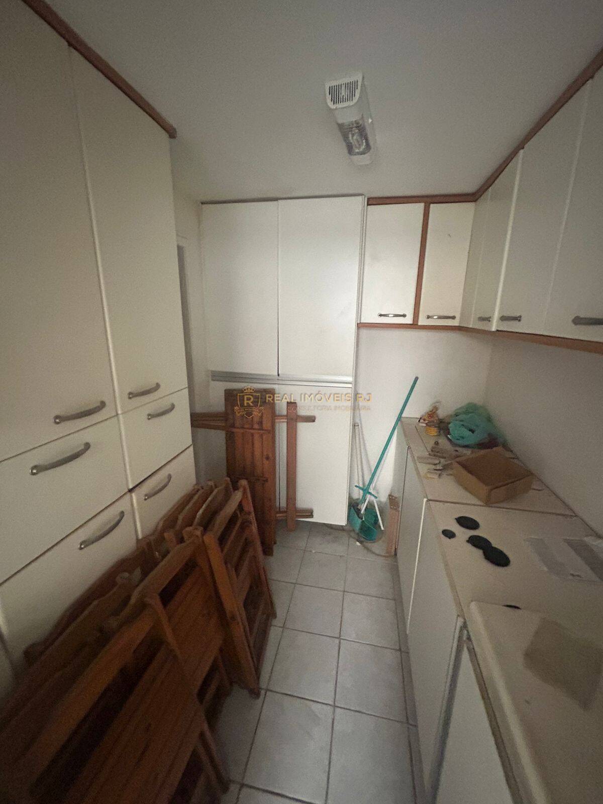 Apartamento para alugar com 3 quartos, 360m² - Foto 8