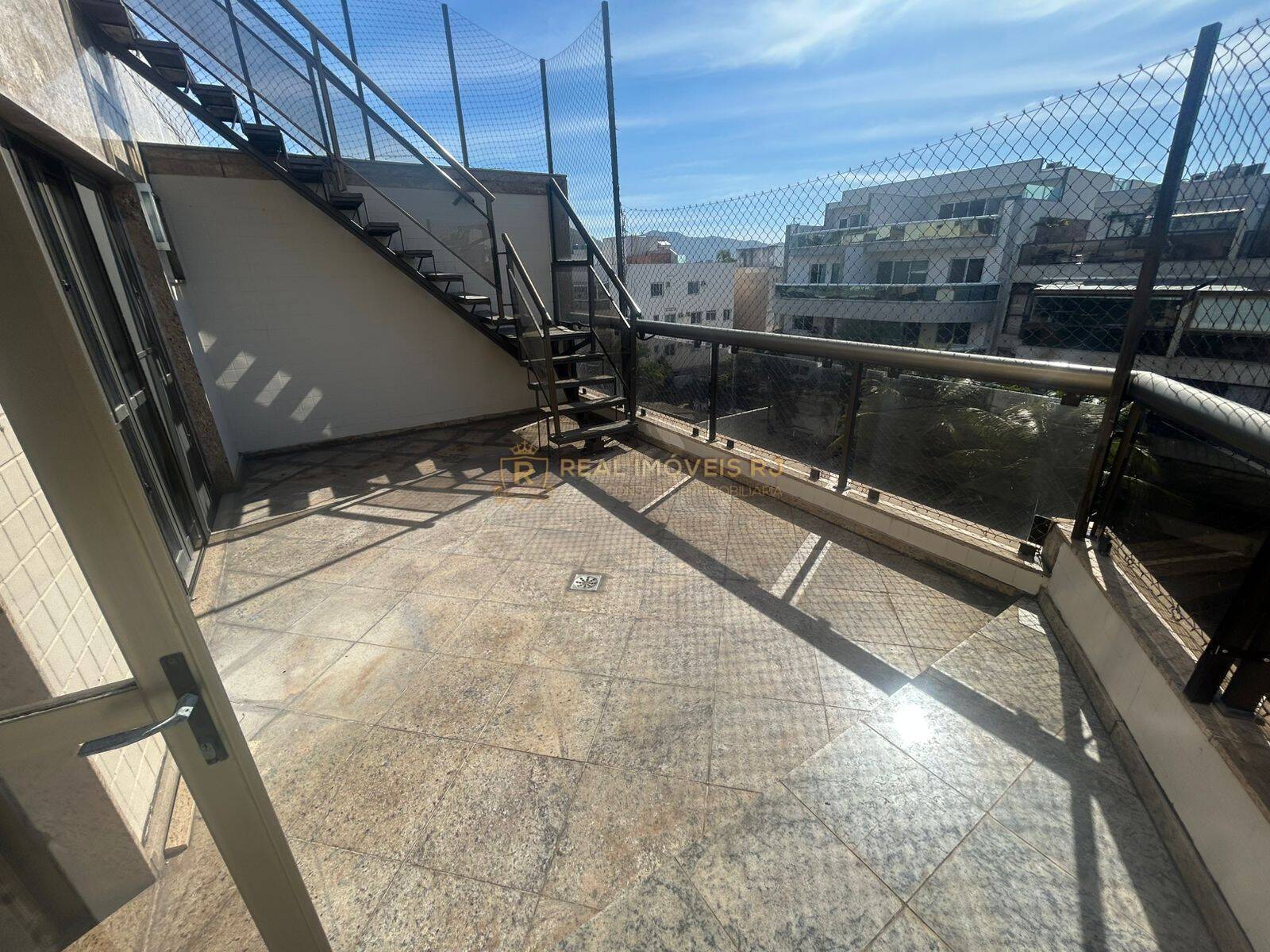 Apartamento para alugar com 3 quartos, 360m² - Foto 16