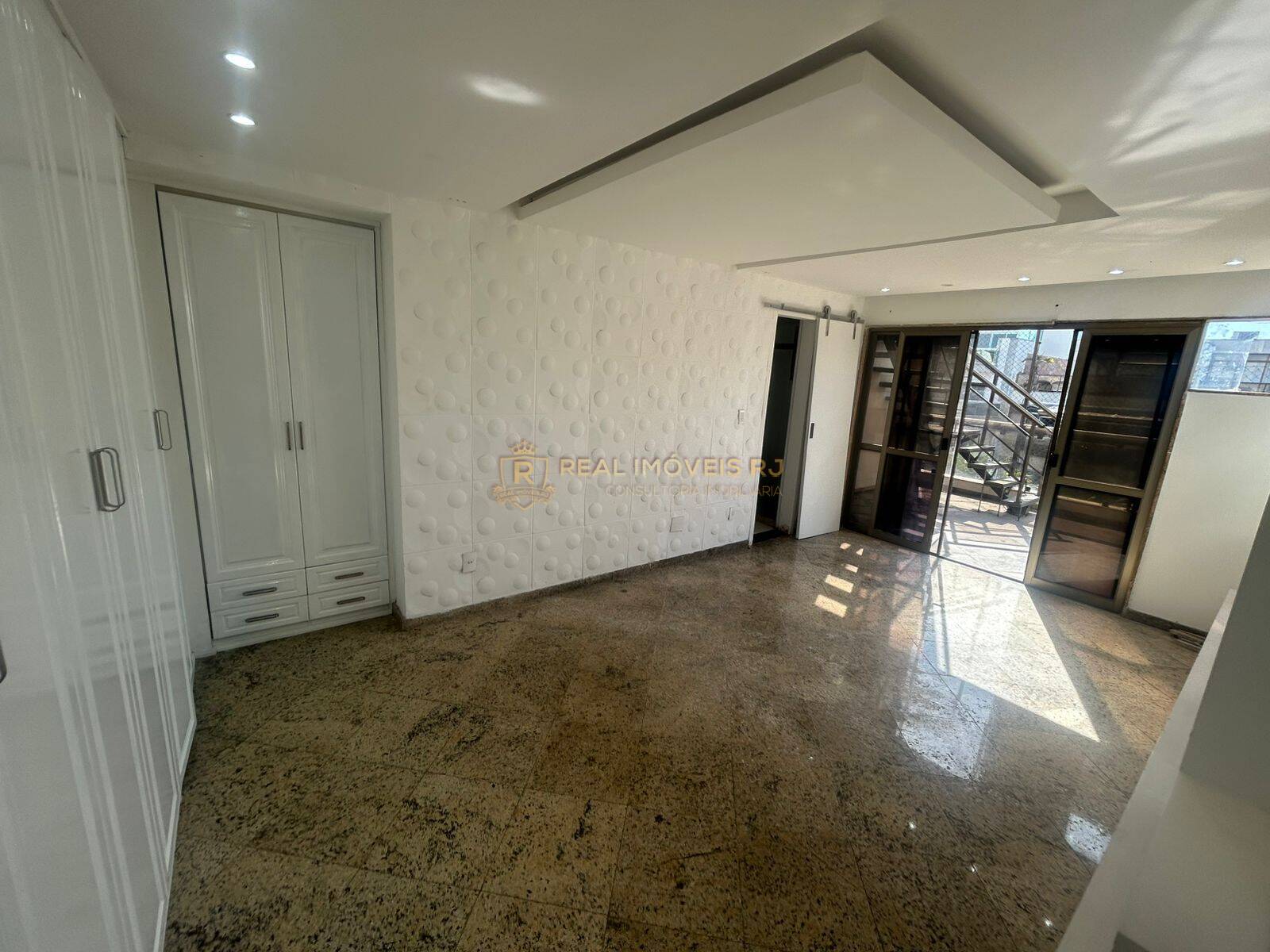 Apartamento para alugar com 3 quartos, 360m² - Foto 14