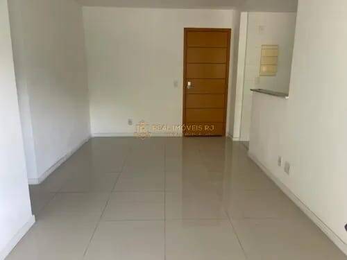Apartamento à venda com 2 quartos, 80m² - Foto 3