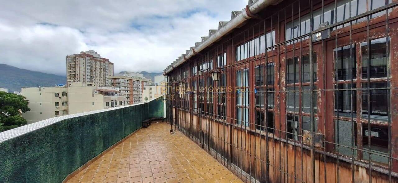 Cobertura à venda com 2 quartos, 151m² - Foto 13