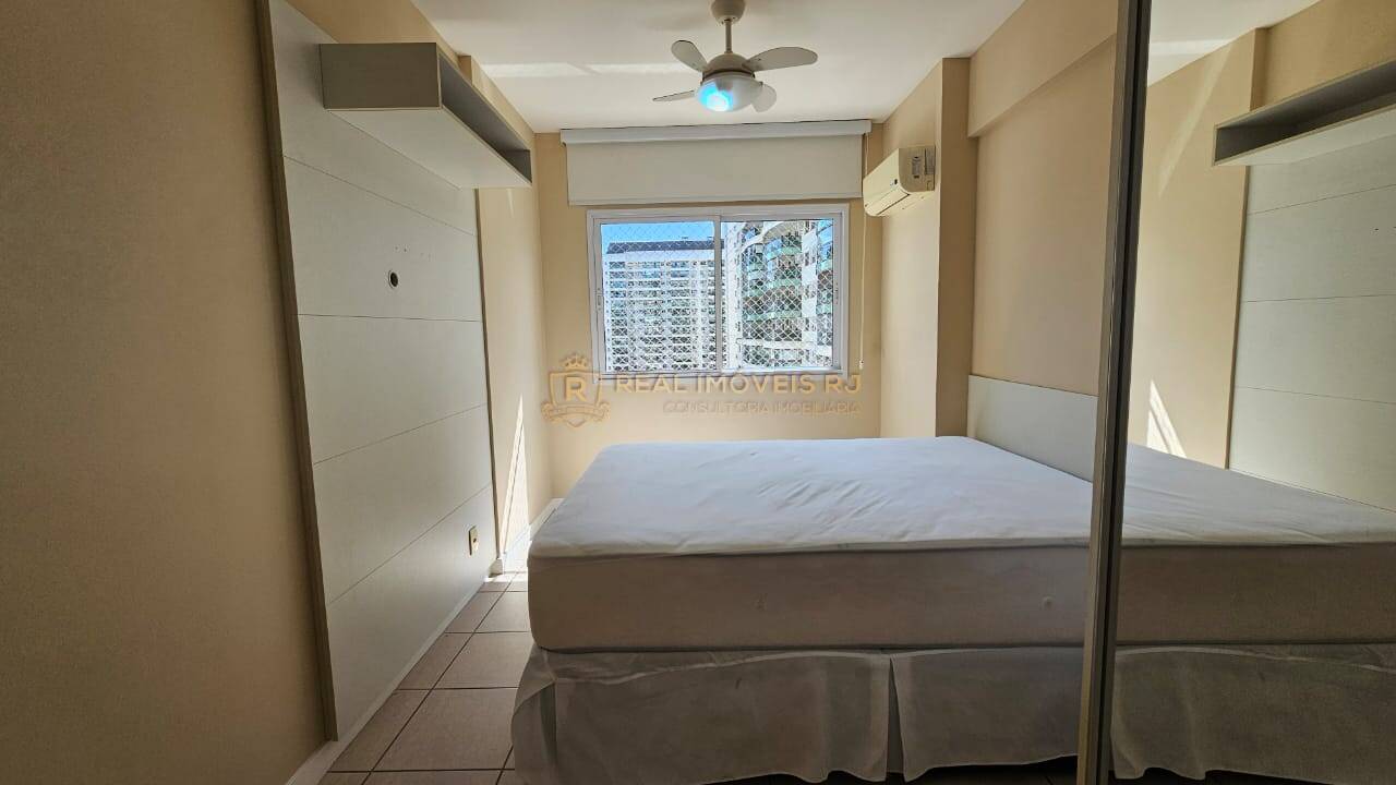 Apartamento para alugar com 2 quartos, 78m² - Foto 11