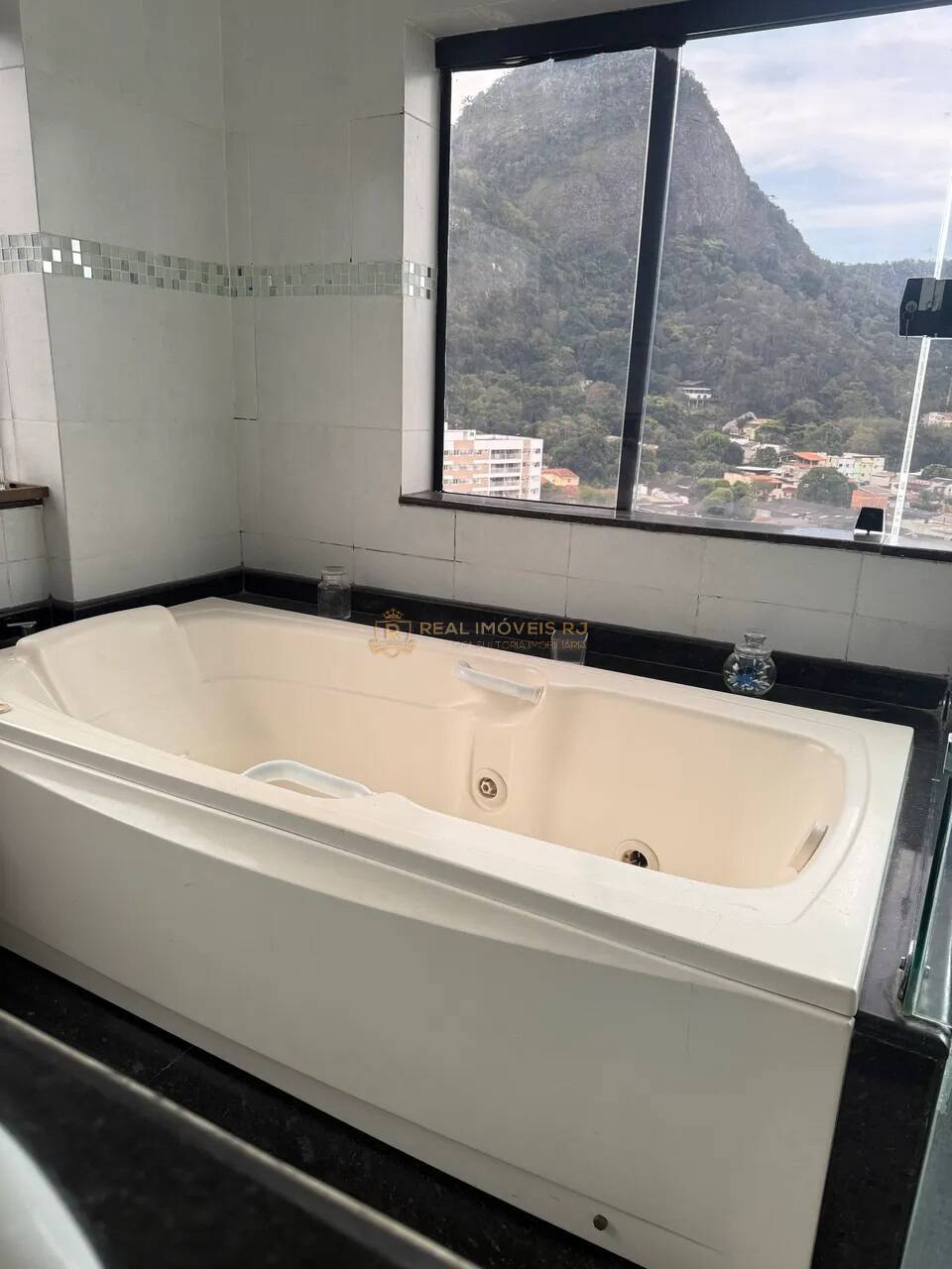 Cobertura, 3 quartos, 210 m² - Foto 4