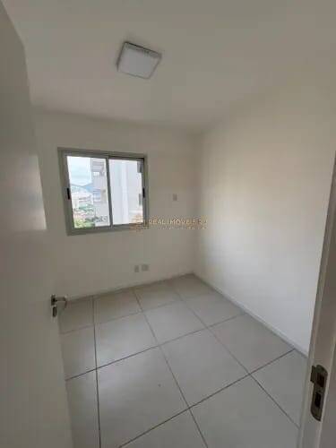 Apartamento à venda com 3 quartos, 76m² - Foto 6