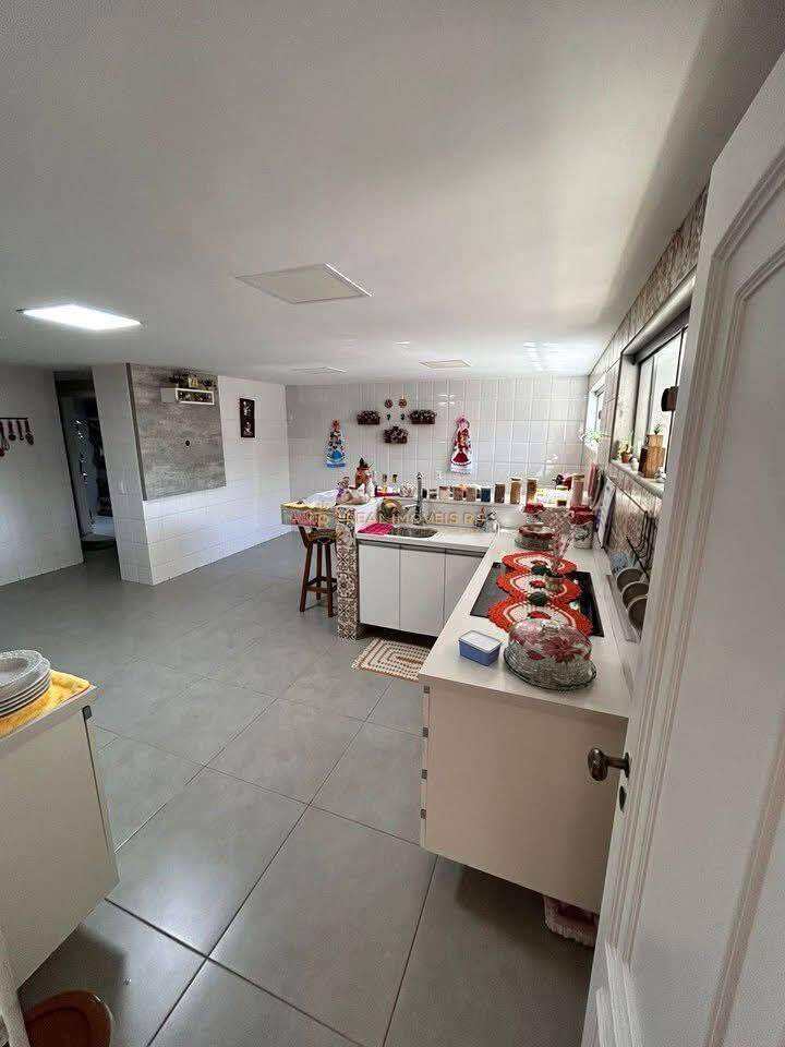 Casa, 5 quartos, 716 m² - Foto 4