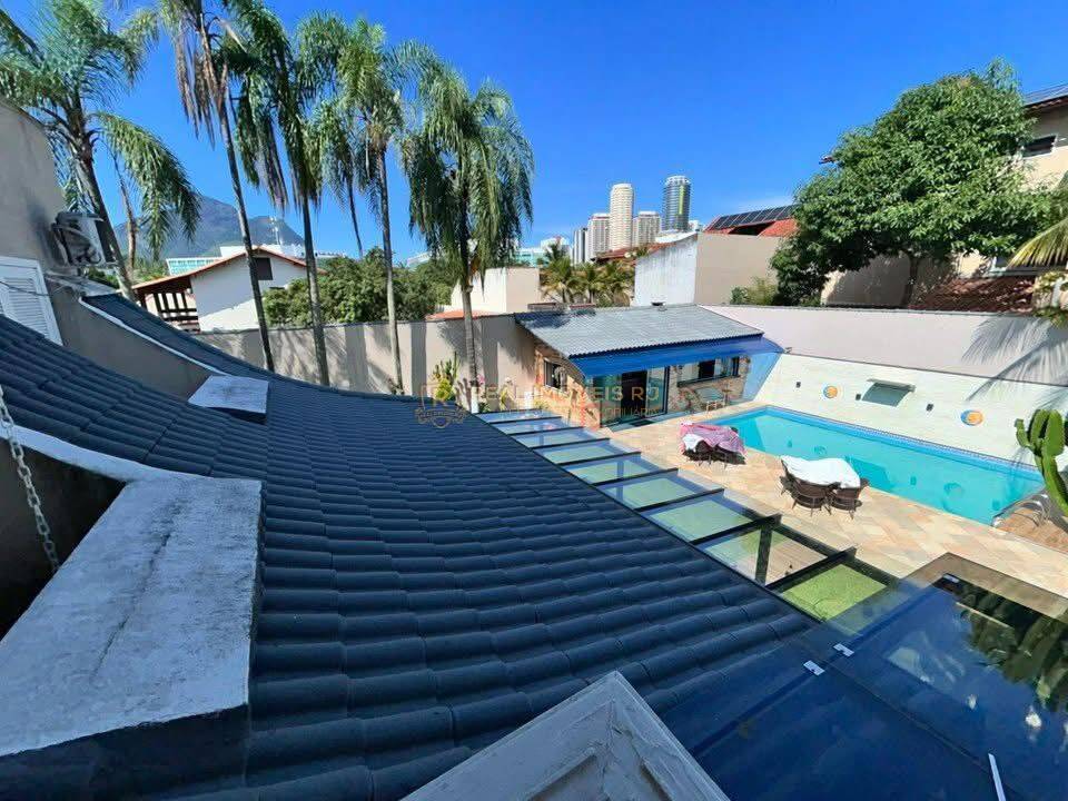 Casa, 5 quartos, 716 m² - Foto 1