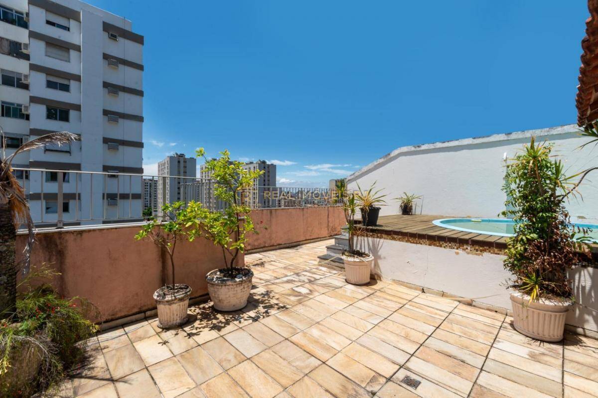 Apartamento, 3 quartos, 210 m² - Foto 1