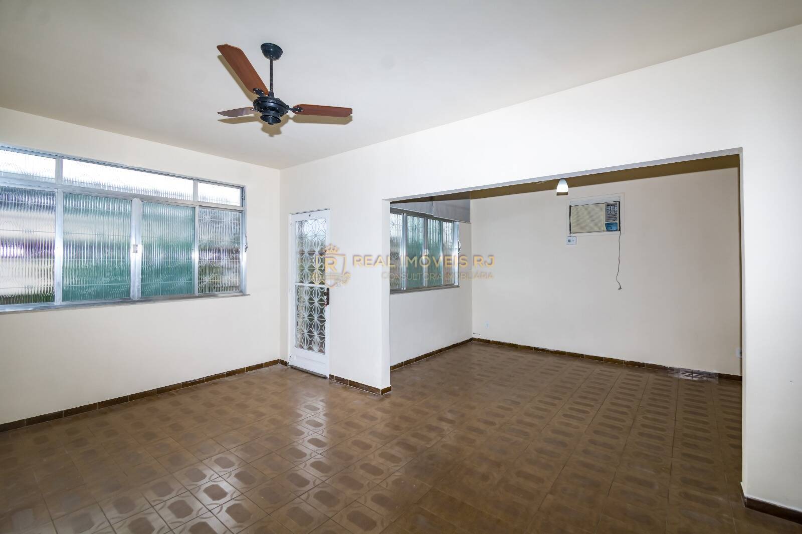 Casa, 3 quartos, 230 m² - Foto 1
