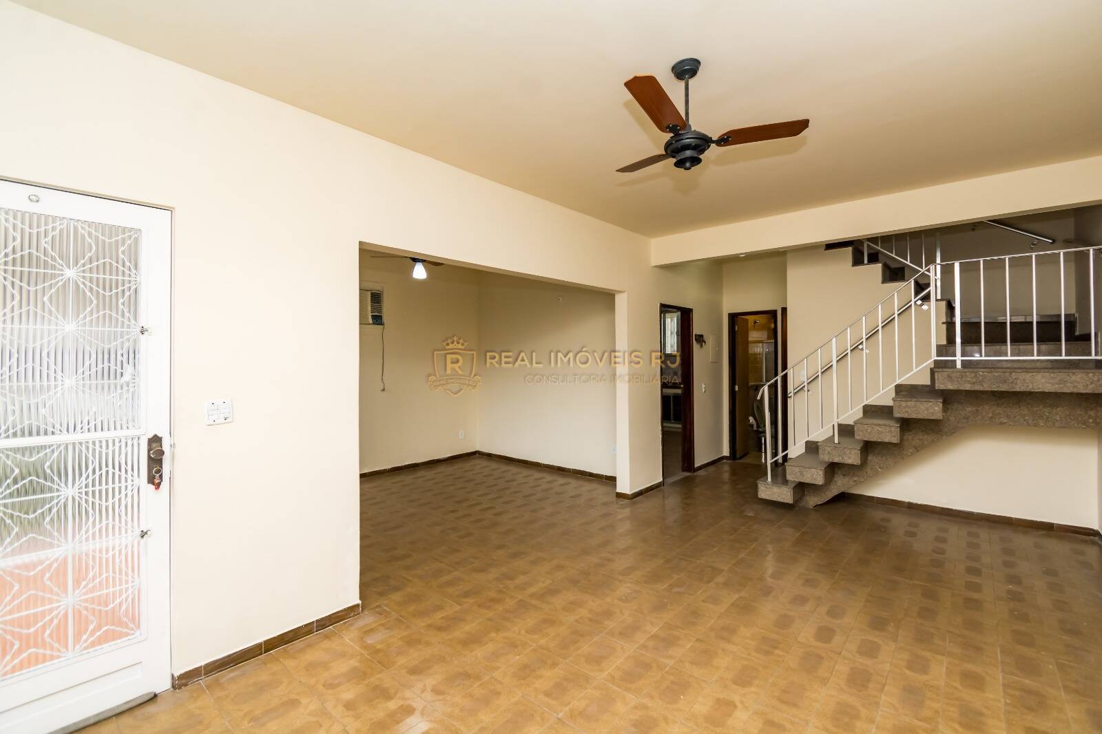 Casa, 3 quartos, 230 m² - Foto 2
