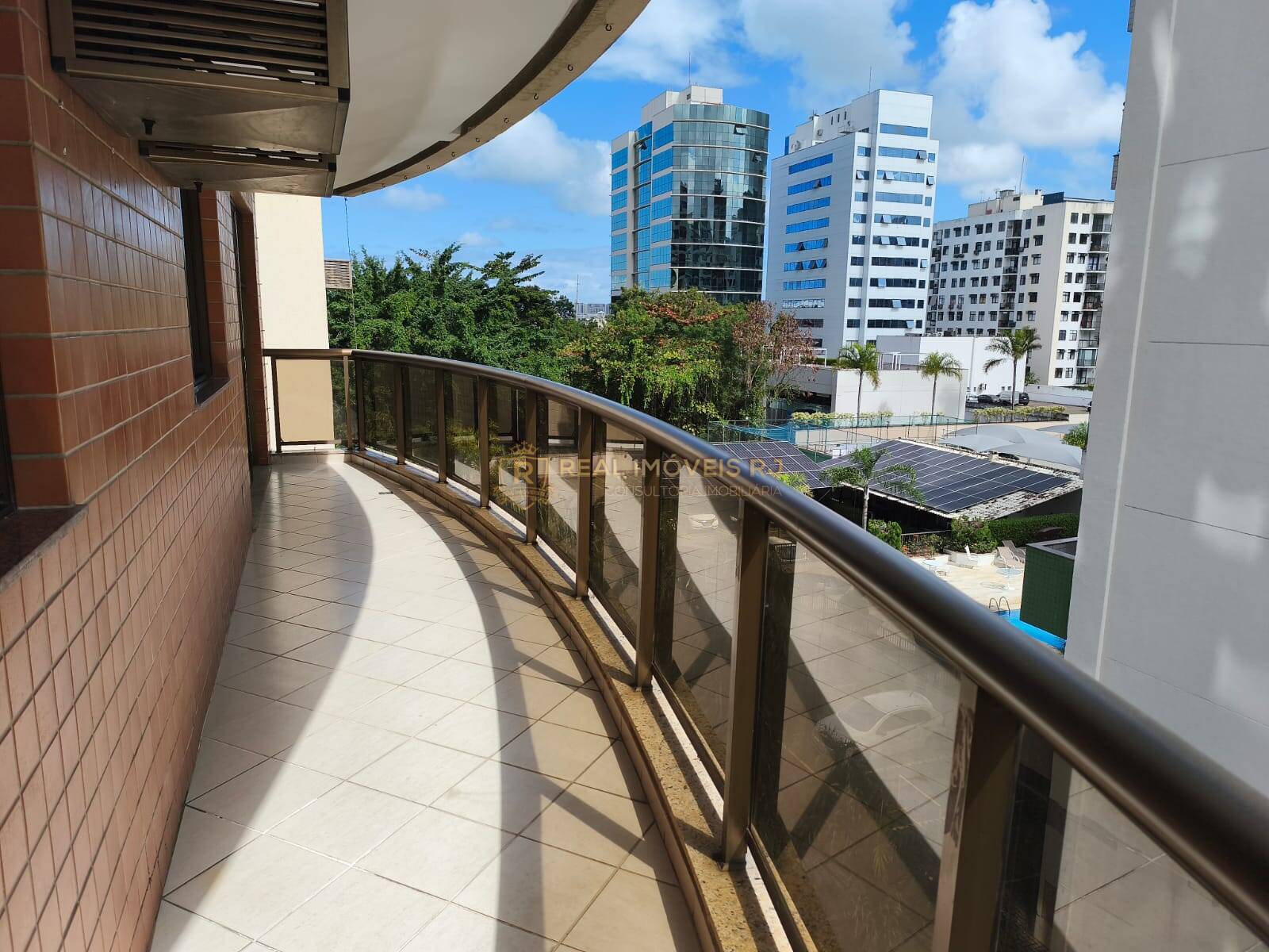 Apartamento para alugar com 2 quartos, 68m² - Foto 8