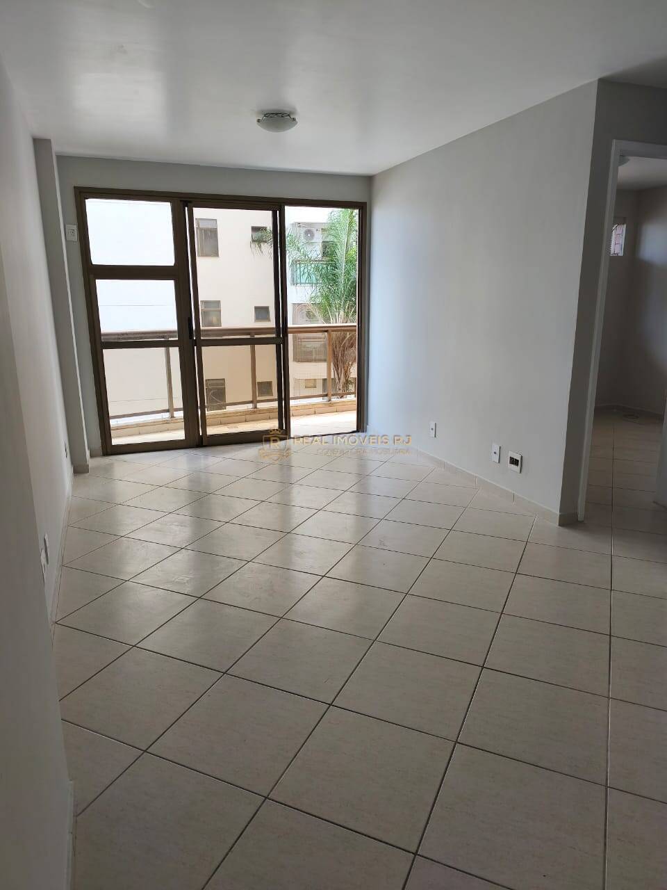 Apartamento para alugar com 2 quartos, 68m² - Foto 3